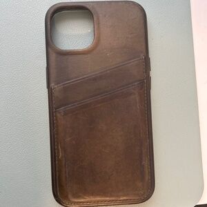 Bullstrap iPhone 14 leather case